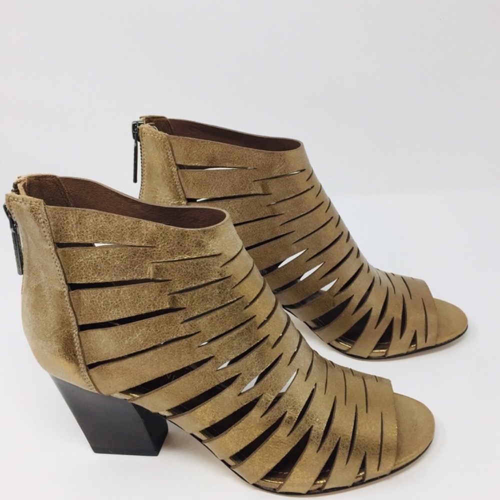 SOLD ❌ Donald J Pliner Womens Greece Leather Peep Toe